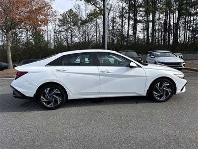 2025 Hyundai ELANTRA SEL Convenience