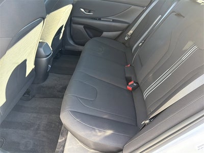 2025 Hyundai ELANTRA SEL Convenience