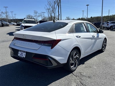2025 Hyundai ELANTRA SEL Convenience