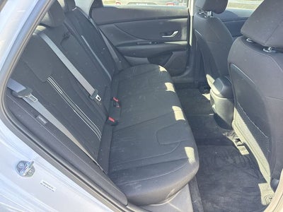 2025 Hyundai ELANTRA SEL Convenience