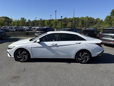 2025 Hyundai ELANTRA SEL Convenience