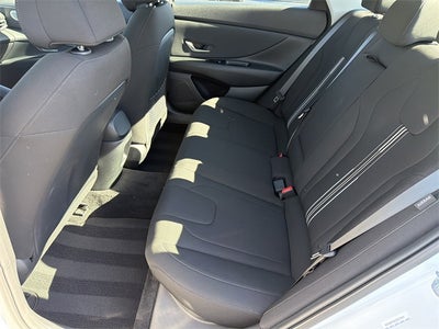 2025 Hyundai ELANTRA SEL Convenience