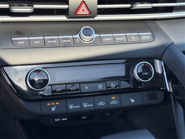 2025 Hyundai ELANTRA SEL Convenience