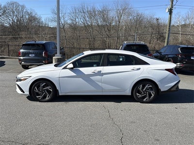 2025 Hyundai ELANTRA SEL Convenience