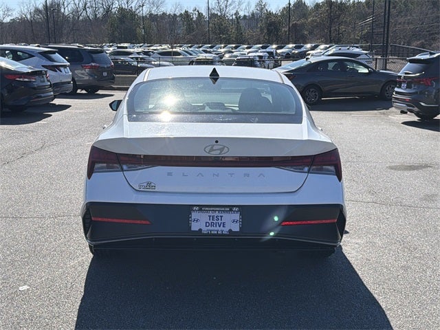 2025 Hyundai ELANTRA SEL Convenience