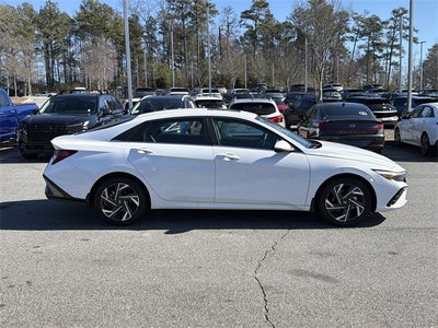2025 Hyundai ELANTRA SEL Convenience
