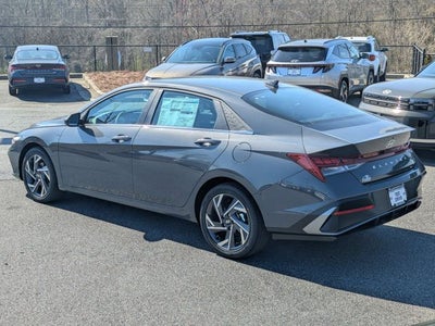 2025 Hyundai ELANTRA SEL Convenience