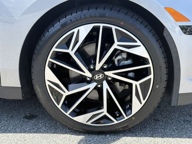 2024 Hyundai IONIQ 6 Limited