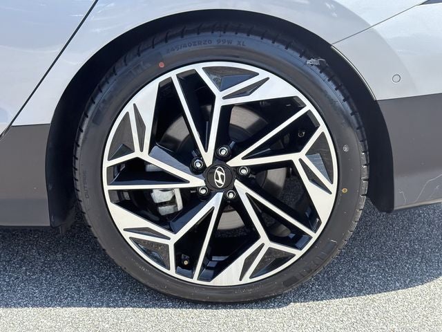 2024 Hyundai IONIQ 6 Limited