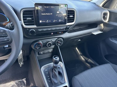 2026 Hyundai VENUE SE