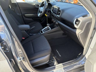 2024 Hyundai VENUE SE