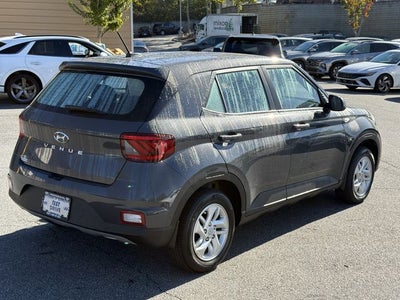 2024 Hyundai VENUE SE