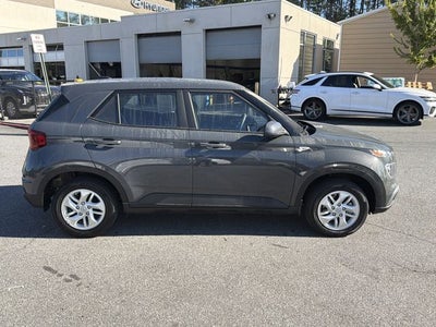 2024 Hyundai VENUE SE