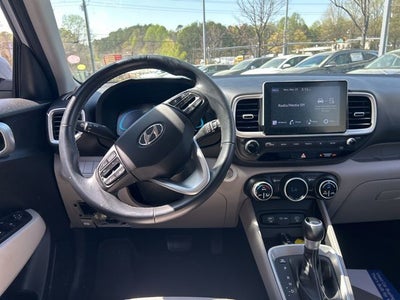 2024 Hyundai VENUE SEL