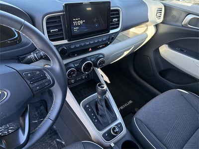 2025 Hyundai VENUE Limited