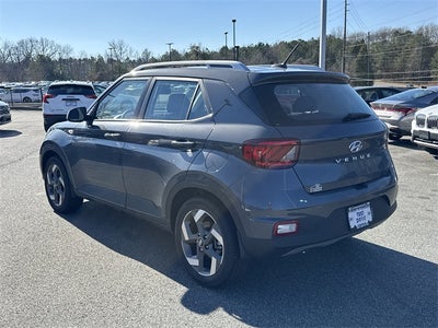 2025 Hyundai VENUE SEL