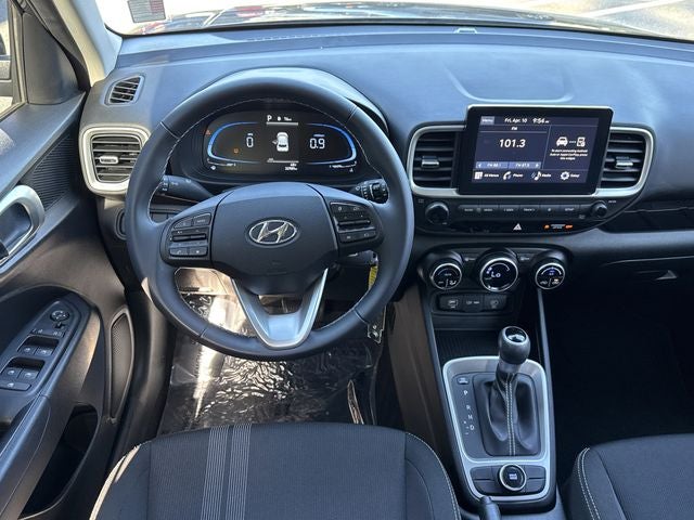 2023 Hyundai VENUE SEL