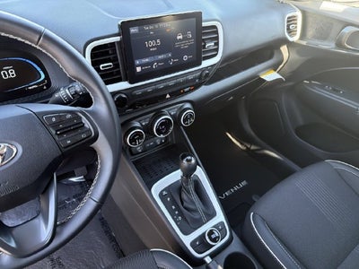 2026 Hyundai VENUE SEL