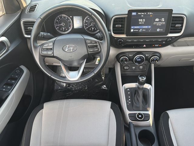 2021 Hyundai VENUE SEL