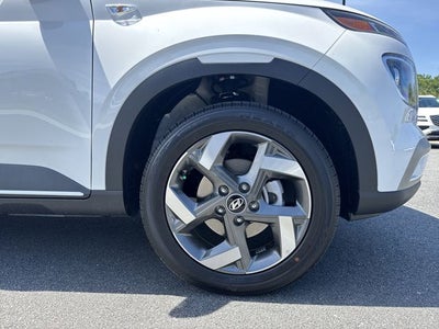 2026 Hyundai VENUE SEL W/Two-Tone Roof