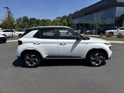 2026 Hyundai VENUE SEL W/Two-Tone Roof