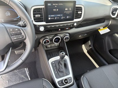 2026 Hyundai VENUE SEL W/Two-Tone Roof