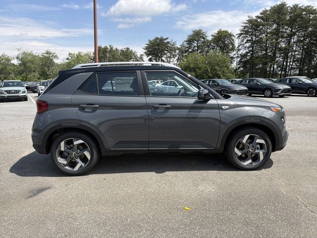 2026 Hyundai VENUE SEL W/Two-Tone Roof