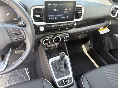 2026 Hyundai VENUE SEL W/Two-Tone Roof