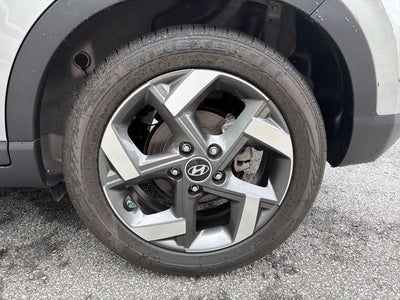 2023 Hyundai VENUE SEL