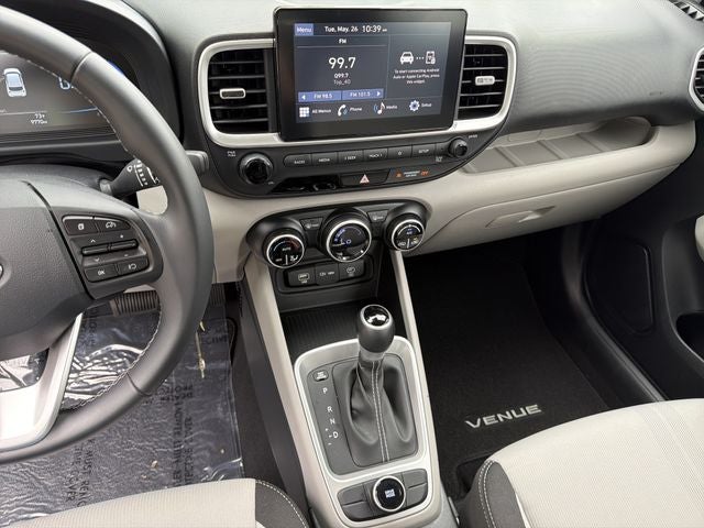 2023 Hyundai VENUE SEL