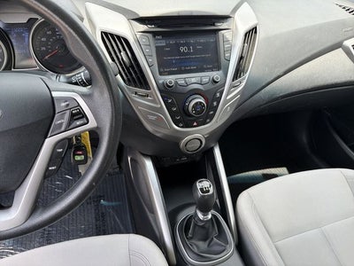 2013 Hyundai VELOSTER Base W/Gray