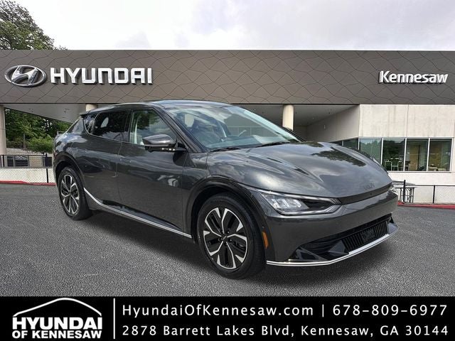 2023 Kia EV6 Wind's photo