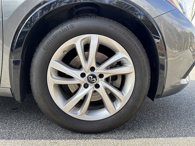 2019 INFINITI QX30 LUXE