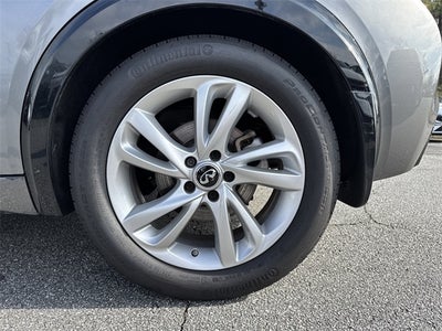 2019 INFINITI QX30 LUXE