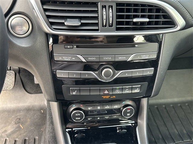 2019 INFINITI QX30 LUXE