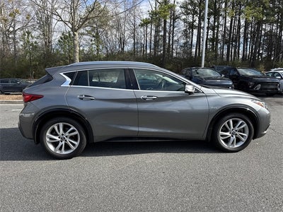 2019 INFINITI QX30 LUXE
