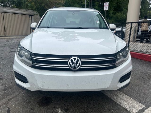 2017 Volkswagen Tiguan Base