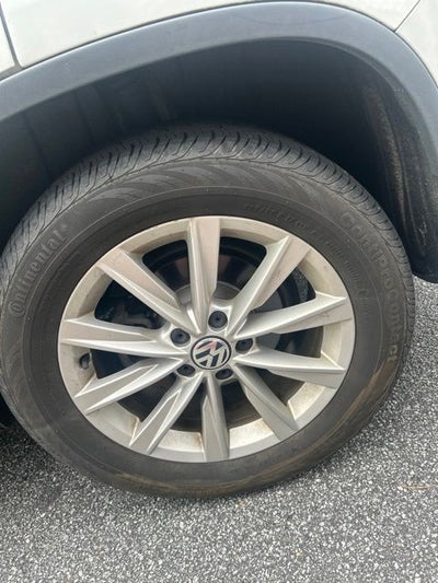 2017 Volkswagen Tiguan Base