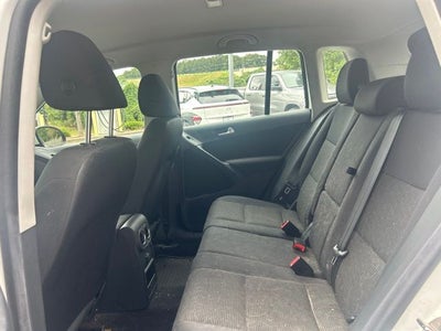 2017 Volkswagen Tiguan Base